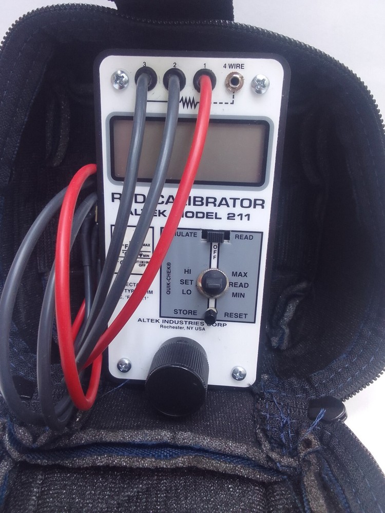 ALTEK RTD CALIBRATOR MODEL 211