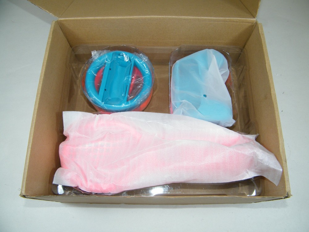 ZADII NINTENDO SWITCH ACCESSORIES BUNDLE RACKET, STEERING WHEEL, ETC