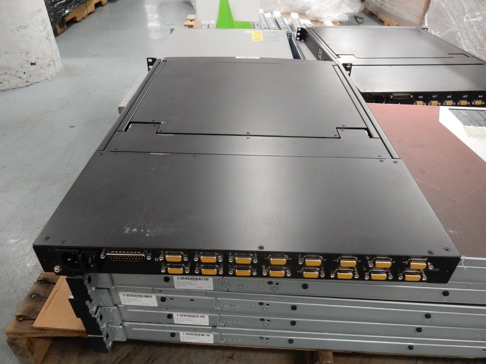 APC AP5816 17" KVM Console - Unit Only