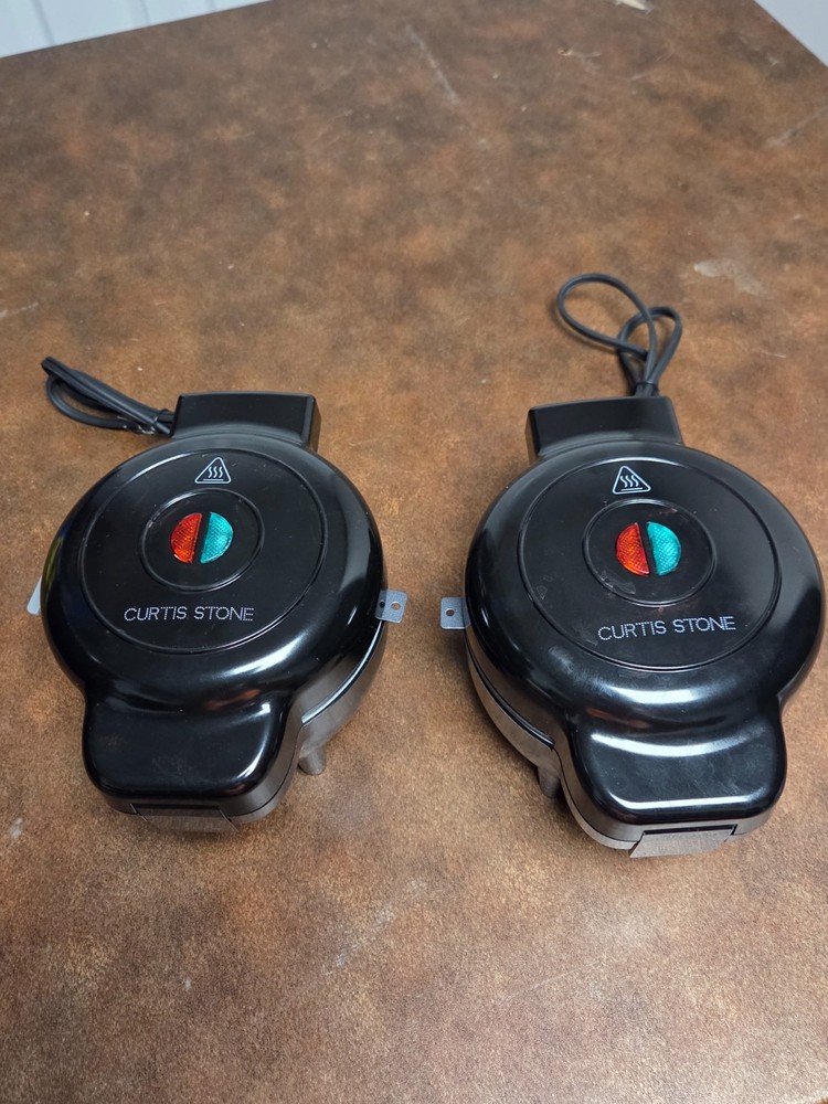 Curtis Stone 2-pack Pie and Bundt Makers