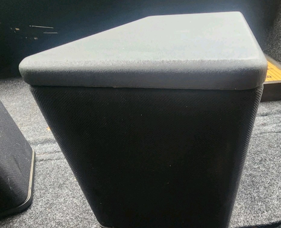 Bose 301 Continental Direct Reflecting Speakers