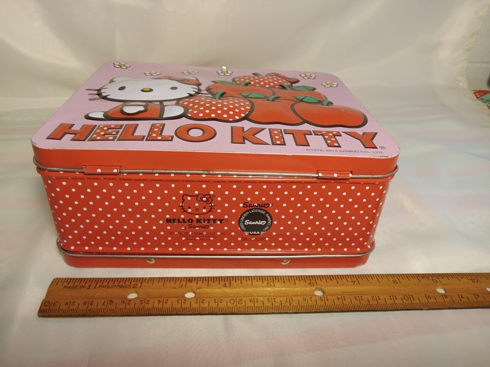 Hello Kitty tin lunch box 2014