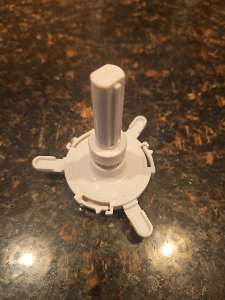 Black & Decker FP1600B 8 Cup Food Processor Replacement Spindle Drive Stem