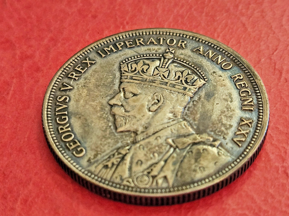 1935 Canadian Silver Dollar - Circulated