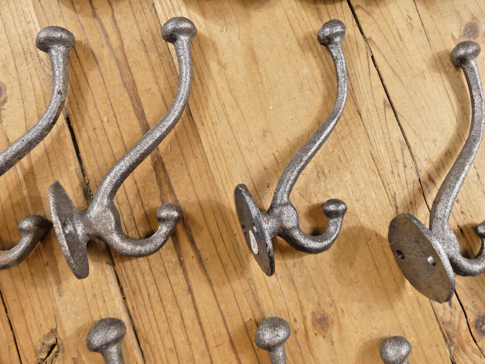 20 Cast Iron School Style Coat Hooks Hat Hook Rack Hall Tree Acorn *READ RUST*