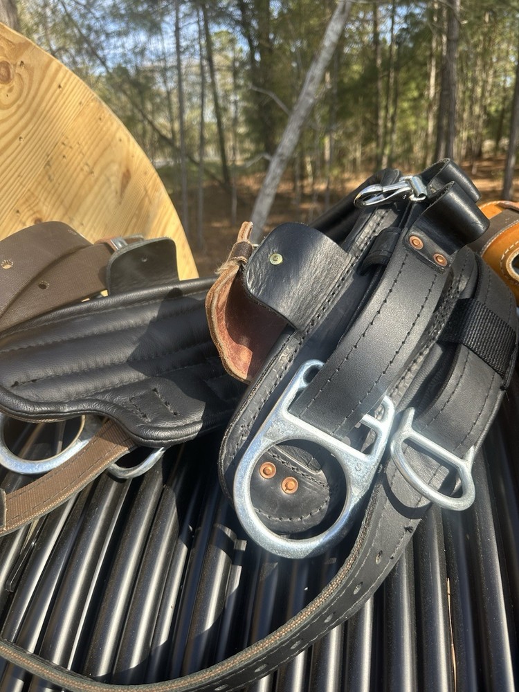 Lineman Climbing Belt And Hooks