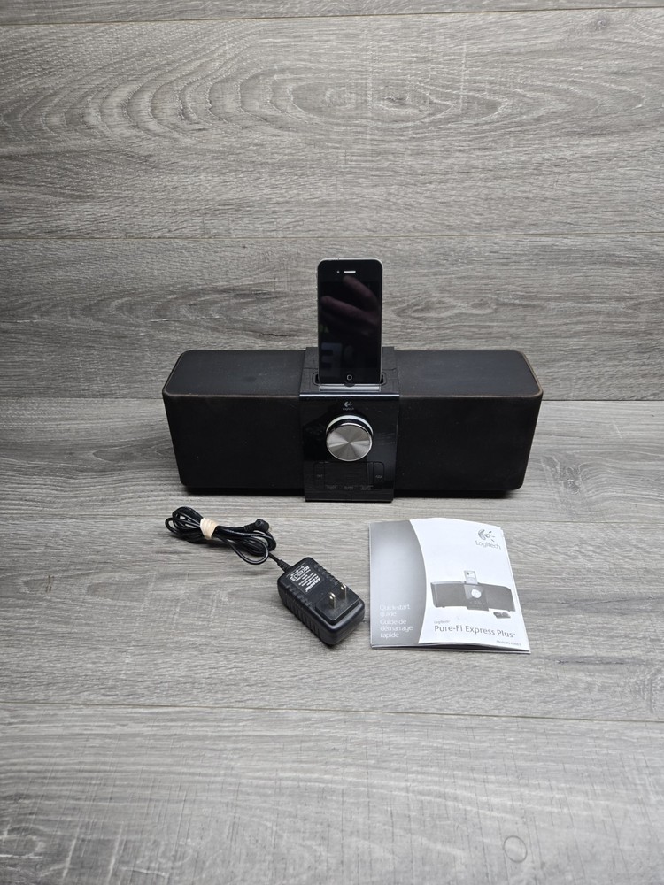 Logitech Pur Fi Express Plus And Apple Iphone 4 Read Description