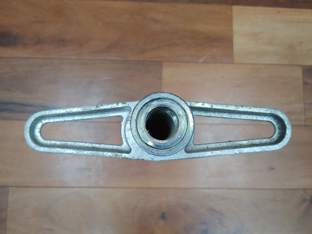 Adjustable Level Jack