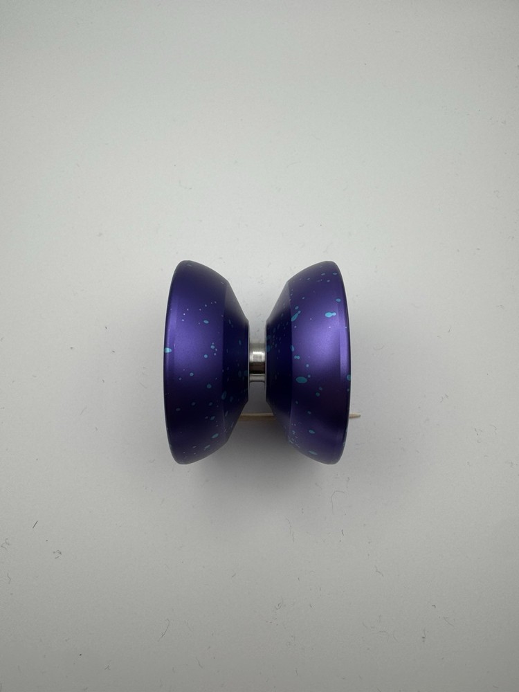 Auldey Turning Point Positron Yoyo