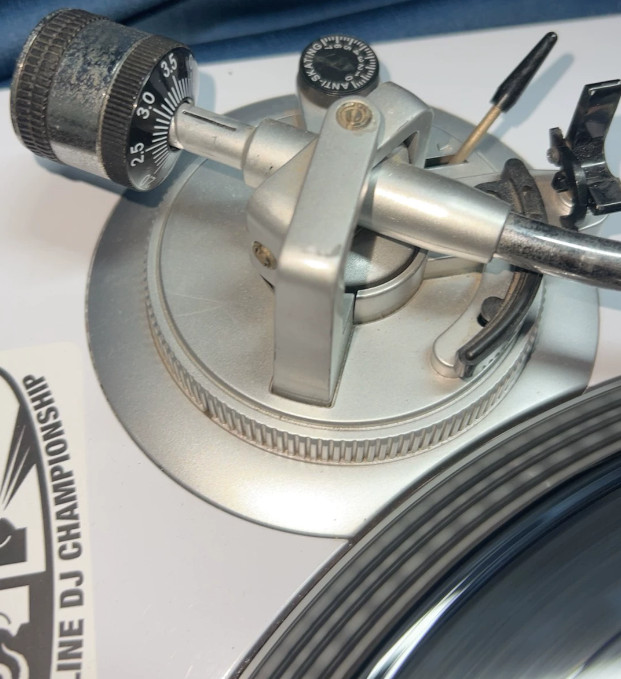 1pcs Reloop RP2000-LTD DJ Turntable