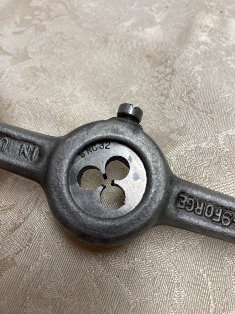 Vtg Die Thread Tool D-8 Forge In USA Preowned