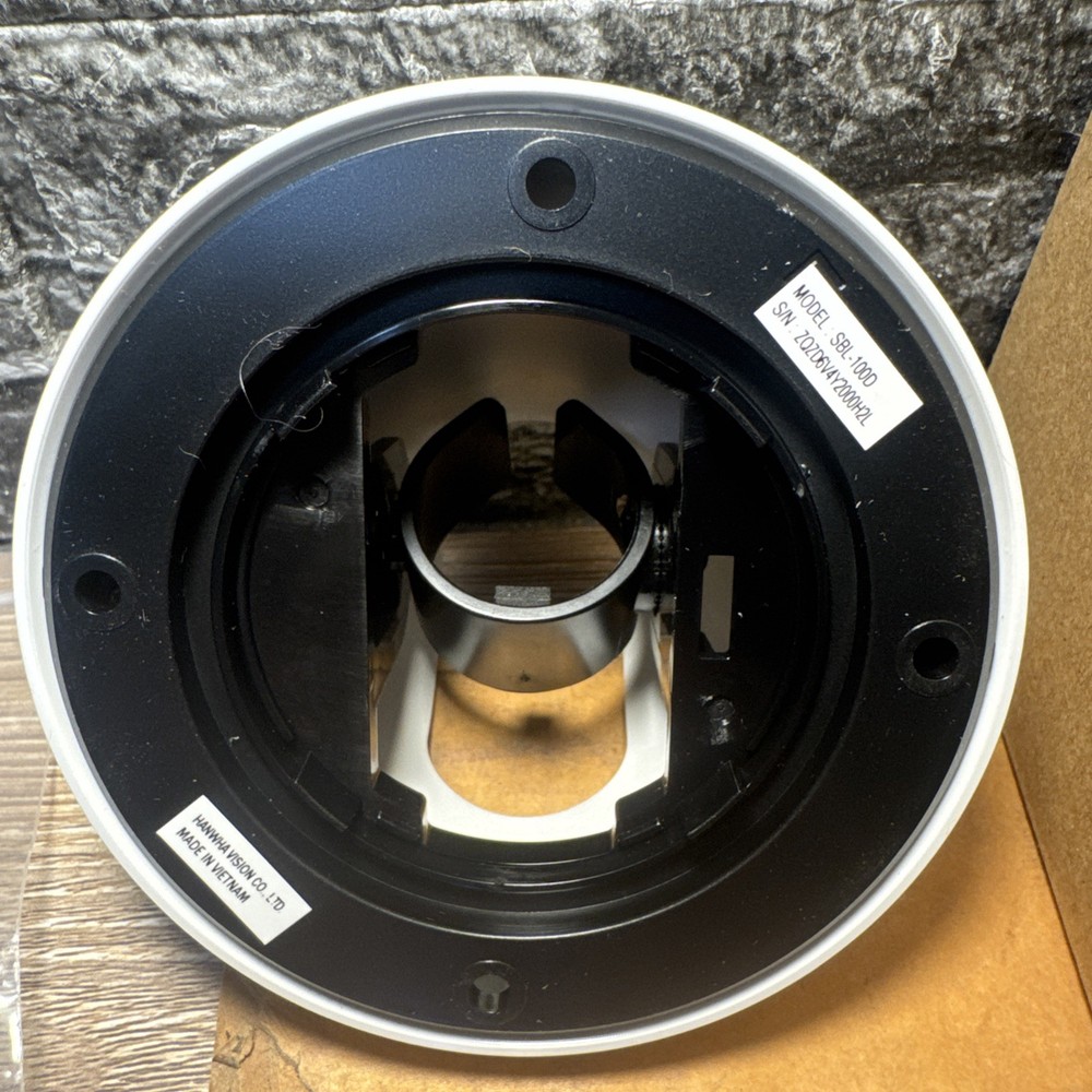 Hanwha Techwin Remote lens dome bracket, SBL-100D