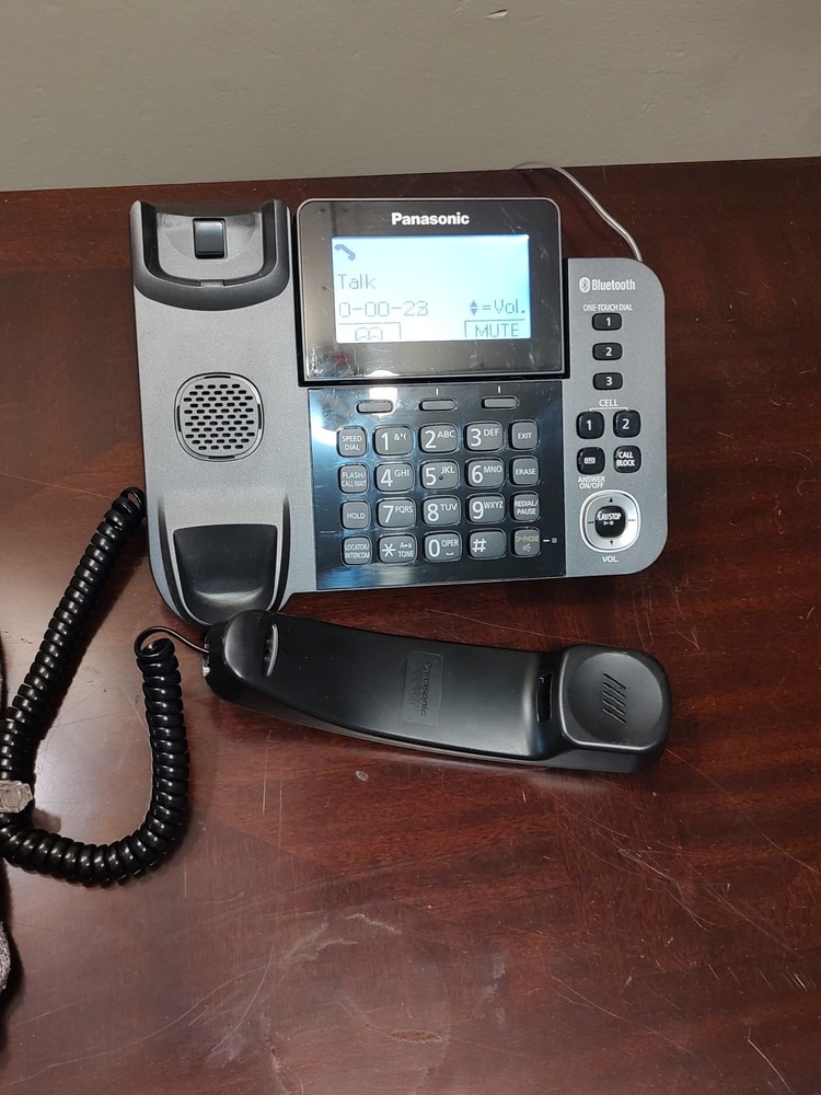 Panasonic Model KX-TGF380 Link2Cell Bluetooth Corded Phone