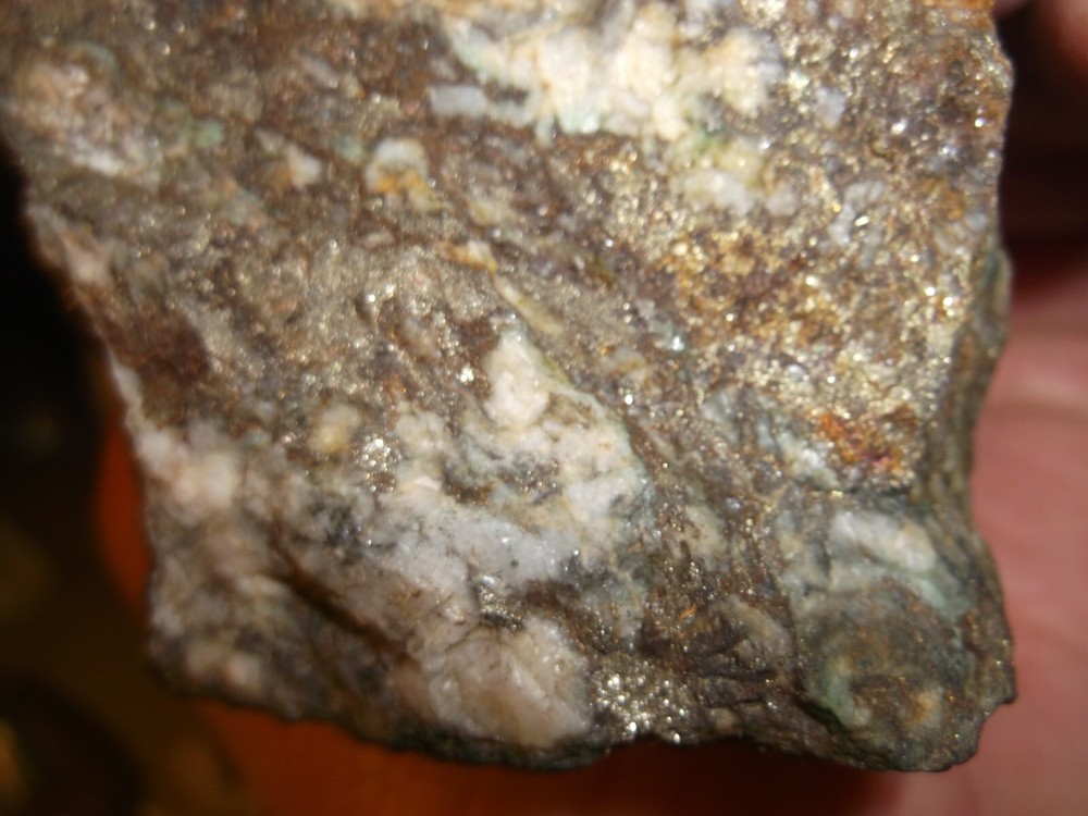 Gold, silver, copper, 474 grams samples ,ore high grade .