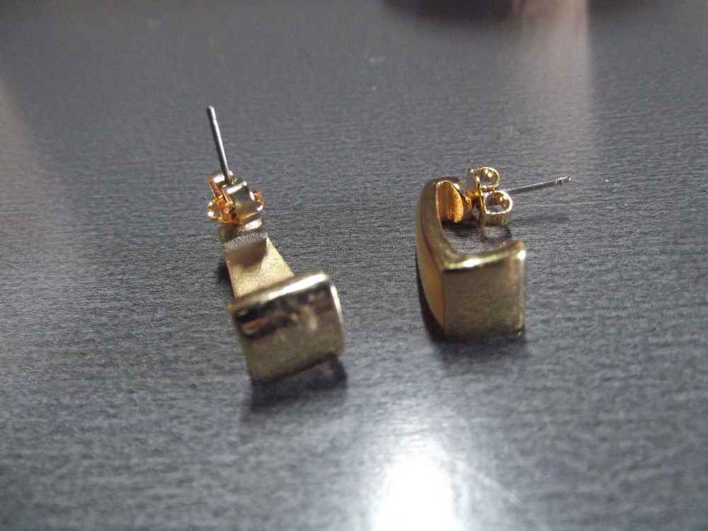 1 Pair Old .75"in Metal Gold Tone Lemon Bars Stud