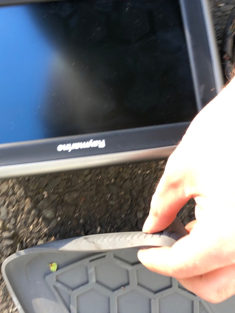 Raymarine a97 9" Touchscreen MFD Chartplotter Radar w/ E70233 NO TOUCH FUNCTION