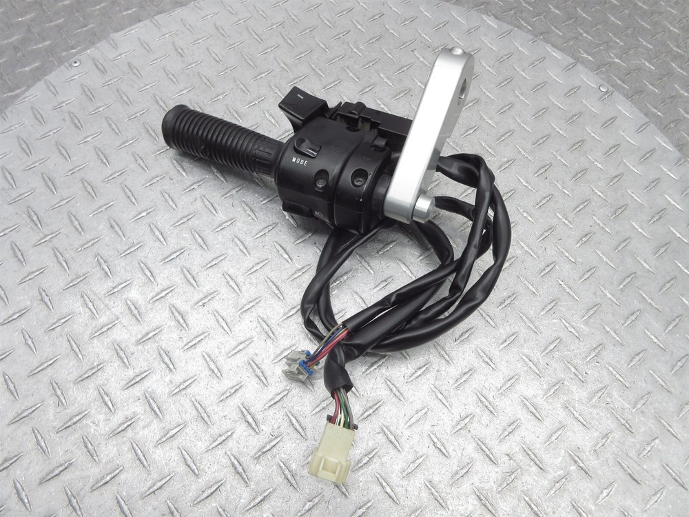 2008 08-09 Can-Am Spyder GS SE5 Left Switch Handlebar Control Reverse Assembly