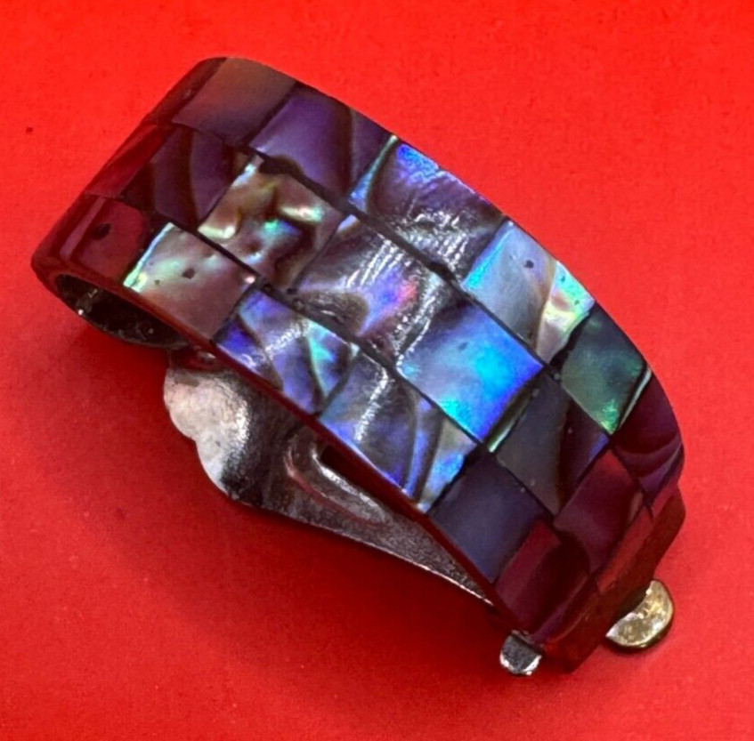 Vintage Shell Clip On Earrings