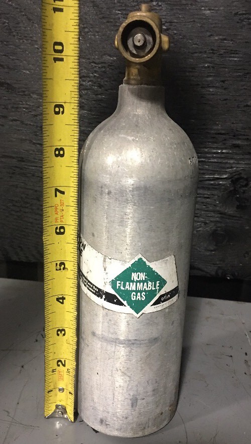 Carbon Dioxide Tank 1.25lb Liquid Capacity EMPTY. Our #4