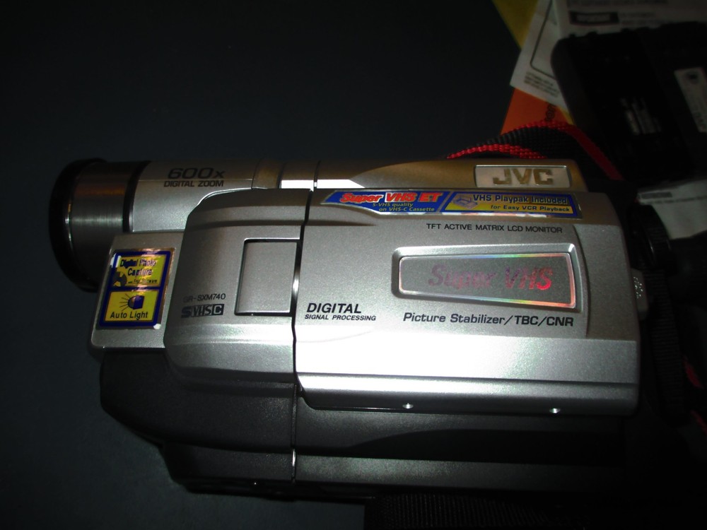 JVC 600X Digital Zoom Camera Untested w/ Battery packs + Papers
