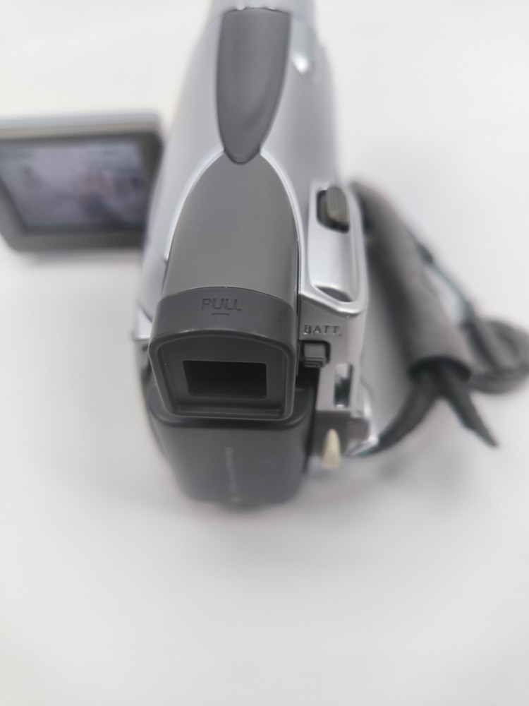 Canon MV800 Camcorder - Silver - in working order.