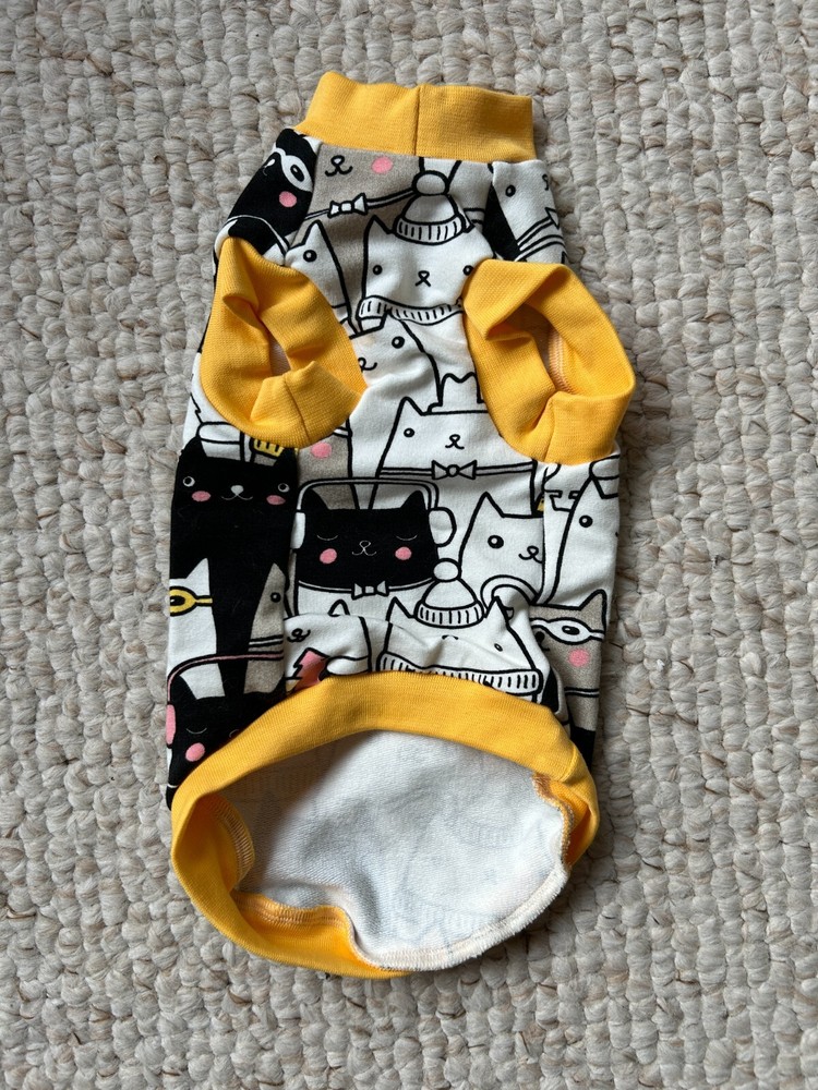 Sphynx Cat Clothes, Comfortable Cats Shirt, size S