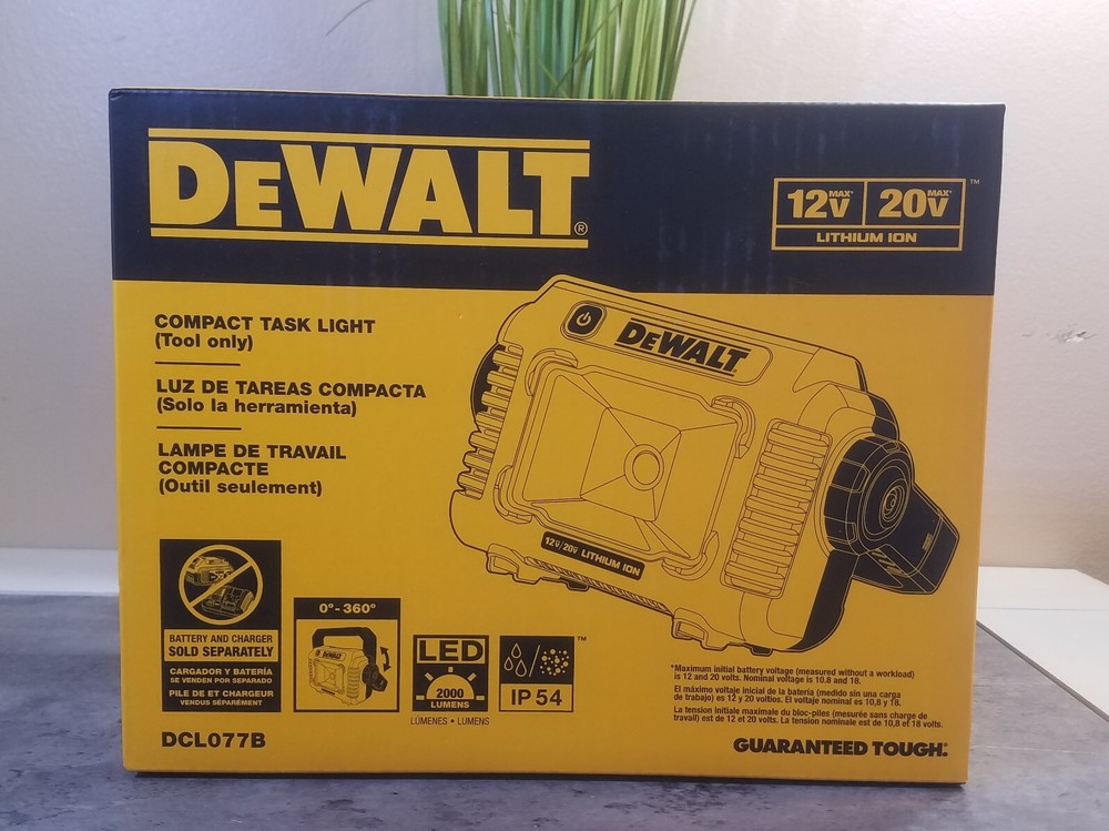 Brand New DeWalt 12v - 20v Max Compact LED Task Light DCL077B (Tool Only)