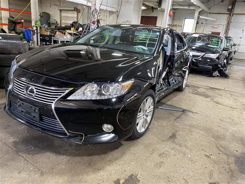 Used Automatic Transmission Shift Lever Assembly fits: 2013 Lexus ES350 Grade A