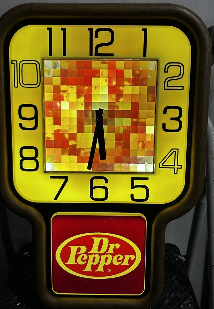 Dr Pepper Clock