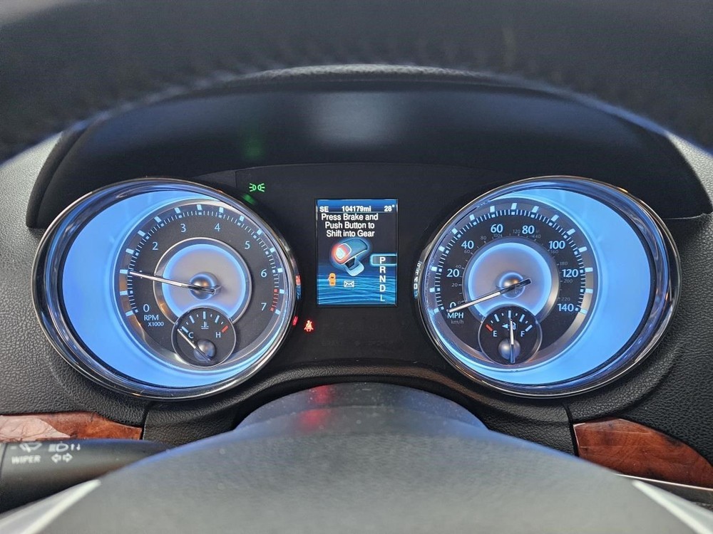 300 2013 Headrest 2393192