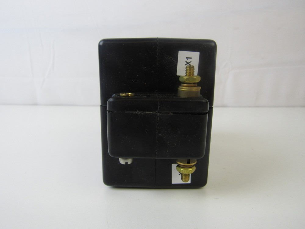 Eaton M040-401 Current Transformers