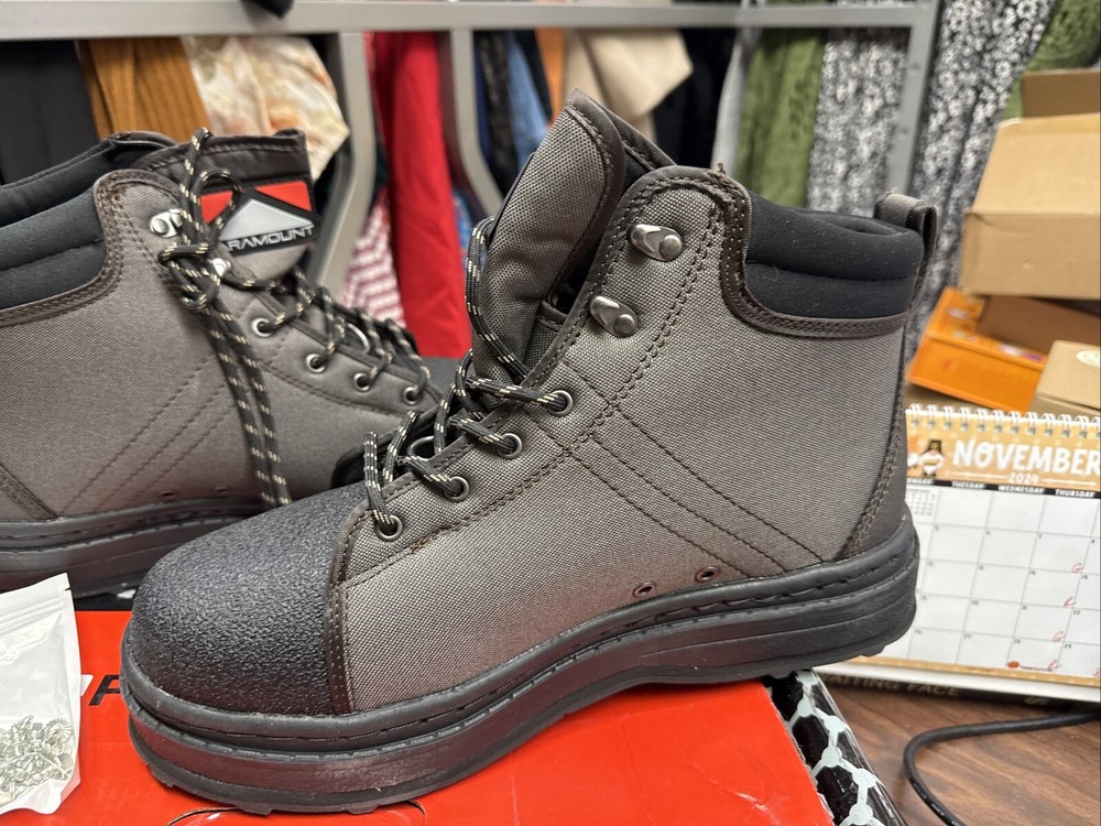 Paramount StoneFly Cleated Sole Snow Boots with studs size 10