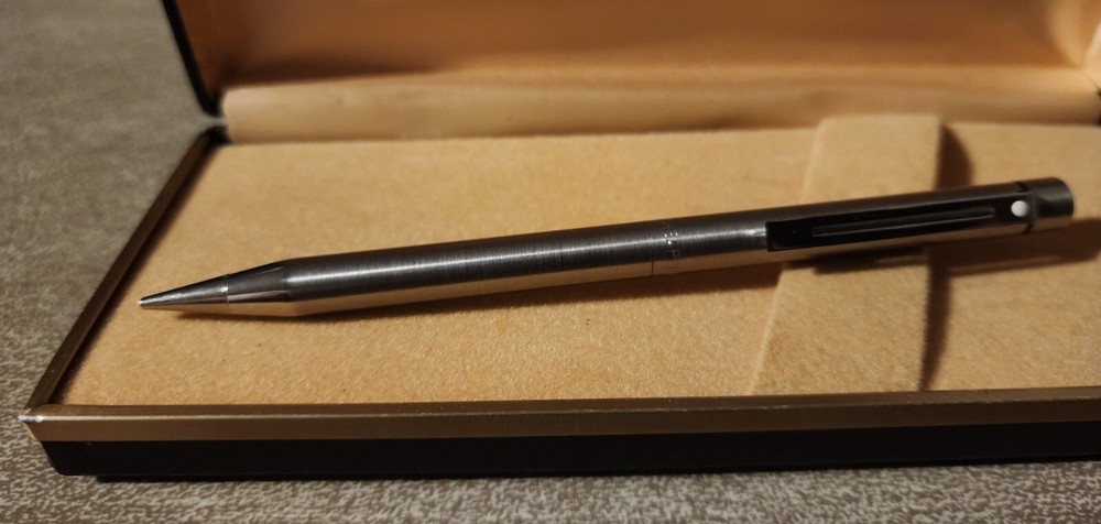 Sheaffer White Dot Mechanical Pencil w/Case....Free Shipping!