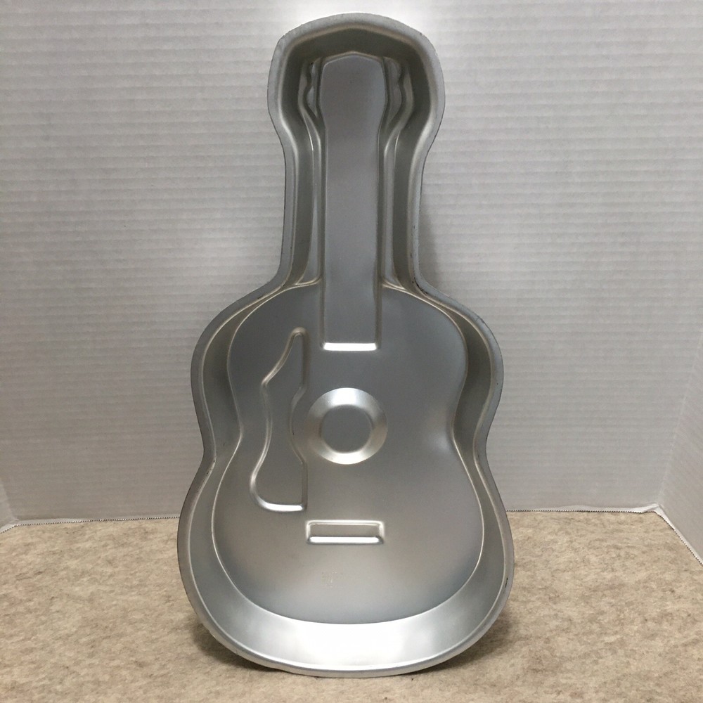 Wilton Cake Pan GUITAR CAKE PAN