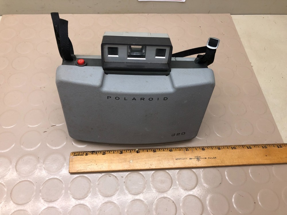 VINTAGE POLAROID 320 AUTOMATIC LAND CAMERA