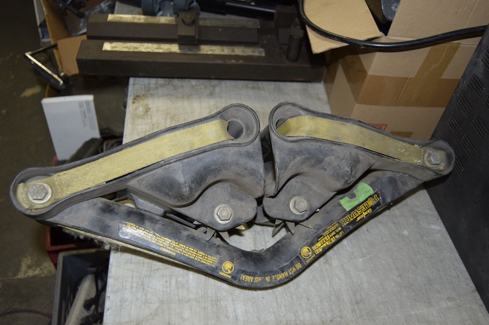 Scepter PoleShark Pole Climber **READ**