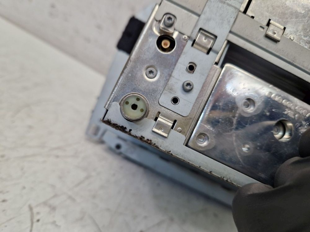 Radio/Navigation System Combination Multimedia *CODE not available. fits for
