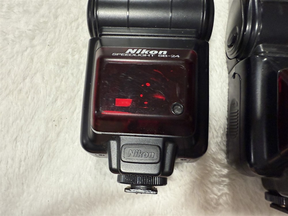 2x NIKON SPEEDLIGHT SB-24 SHOE MOUNT FLASH "UNTESTED"