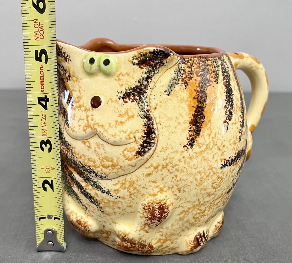 St Michael Pottery Cat Creamer 5x3.75”