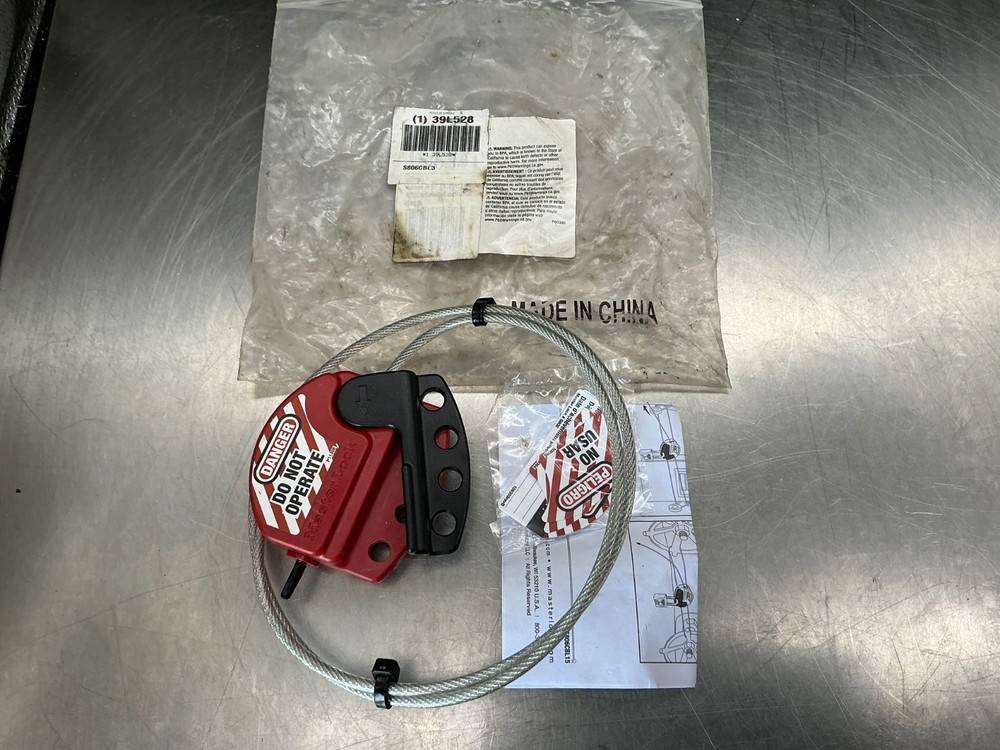 Master Lock 39L5258 Cable Lockout: Squeeze Handle