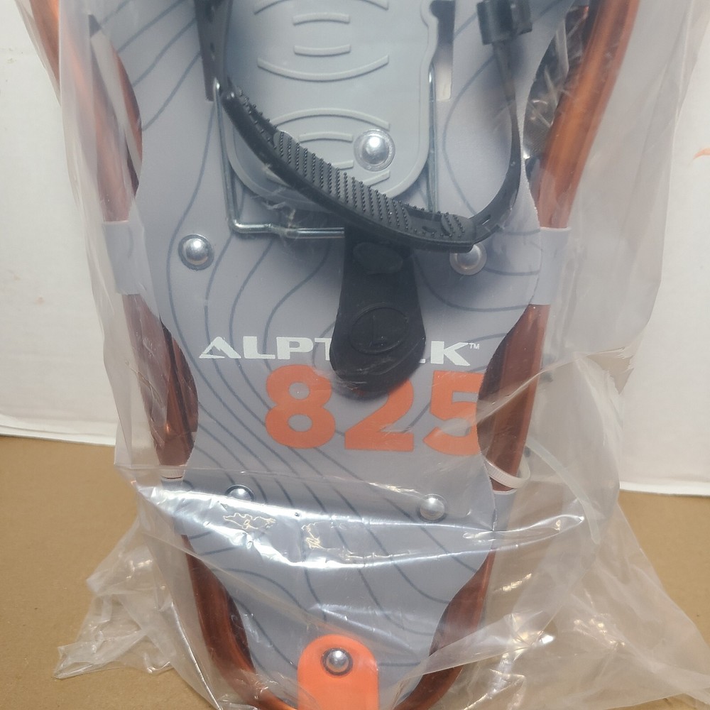 NEW ALPTREK 825 Snowshoe Kit Sawtooth Angular Frame Orange