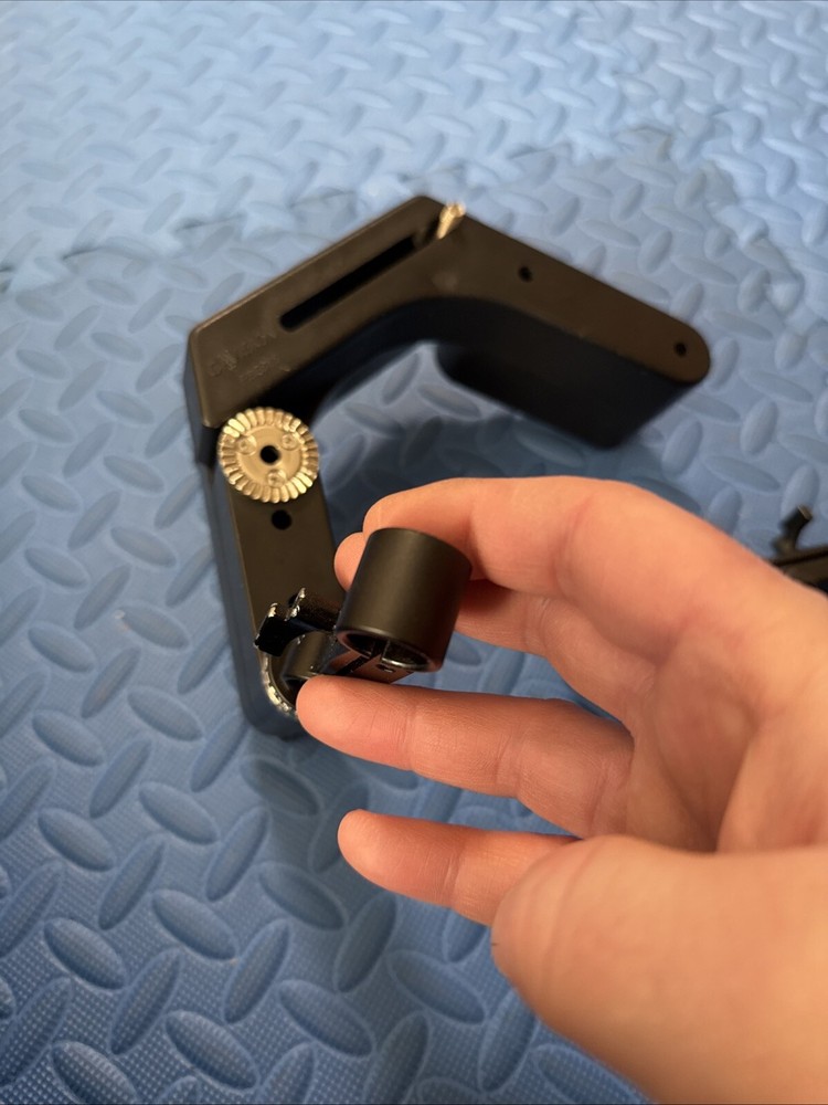 Cavision Shoulder Pad System With Dual Handgrips