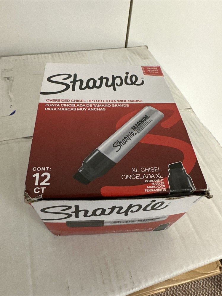 Sharpie Magnum Permanent Marker, Black, 12 pack