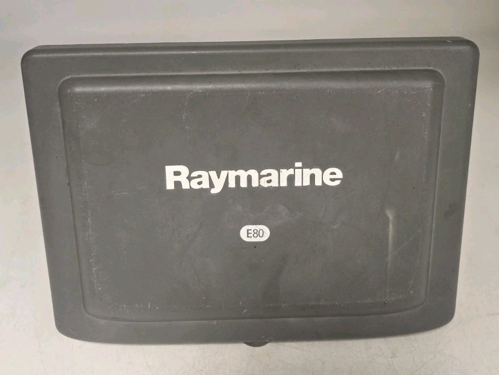 Raymarine E80 E02011 Marine GPS Chart Plotter Fishfinder Radar