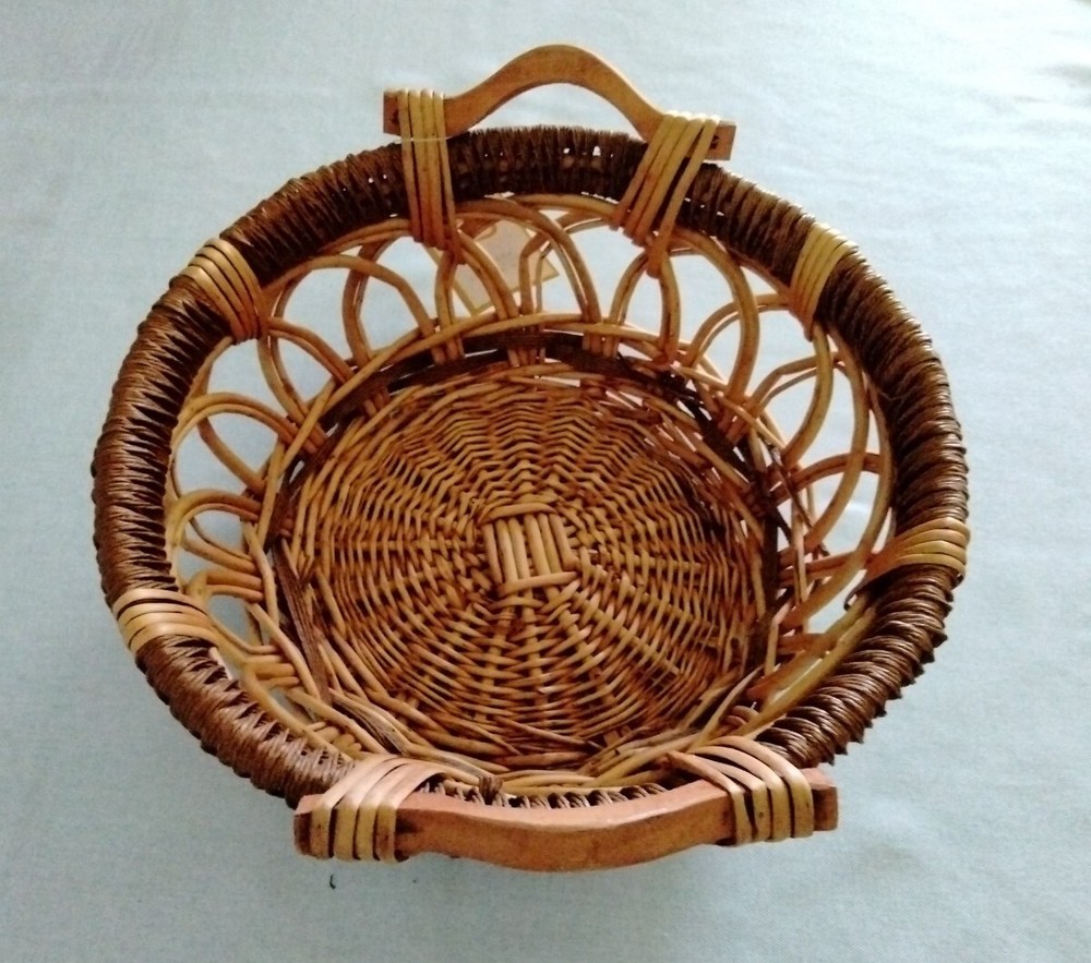 LOT OF 3 WICKER BASKETS