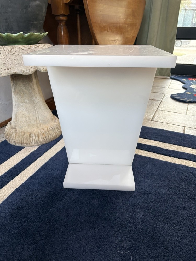 Mid-century resin side table art deco