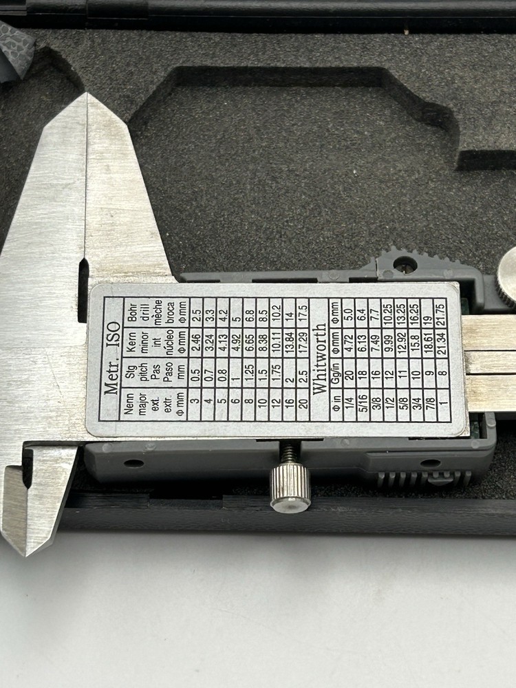 WHITWORTH Avenger Digital Caliper with Case - Untested For Parts