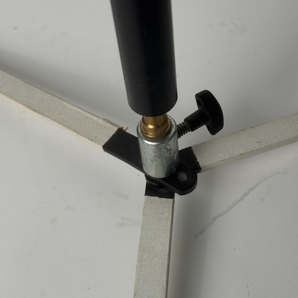 Folding low profile foldable LiteStand 21"- 82" - Great Background Stand