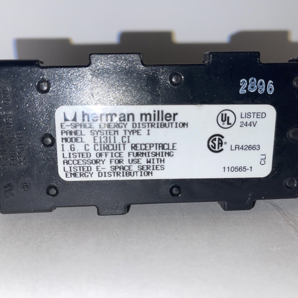 Herman Miller E-Space Energy Distribution Receptacle E1311.CI Panel System I