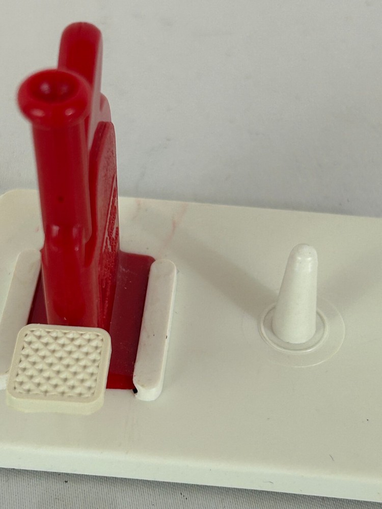 Vintage Witch - Hexe White Red Automatic Needle Threader with Light Aqua Box